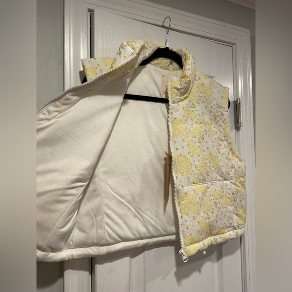 NWT Thread & Supply Size S Yellow Floral Patchwork Cropped Luff Vest Full Zip - Picture 5 of 10